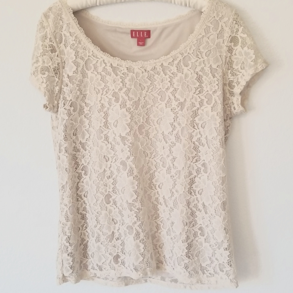 Elle Vintage Short-Sleeved Lace Blouse - Size Large.